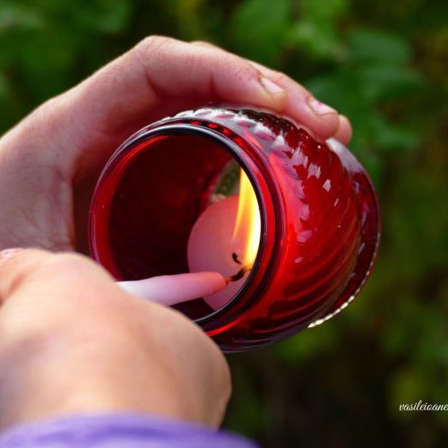 Două vieți dedicate profesiilor pierdute în lupta cu epuizarea