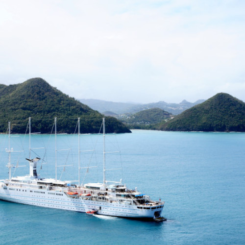 O femeie de 80 de ani a murit după ce a fost lăsată pe o insulă din Marea Barieră de Corali