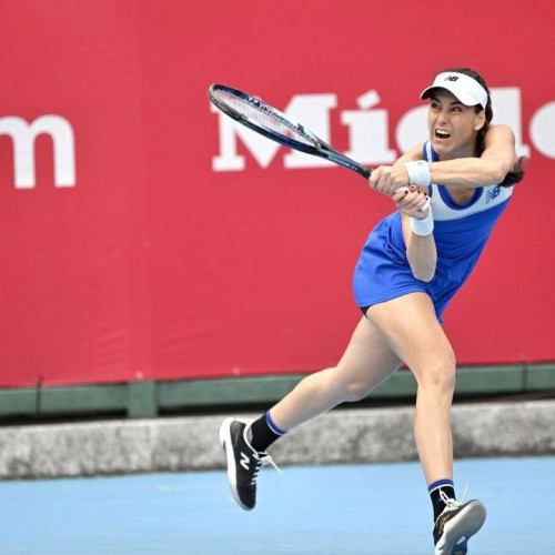 Sorana Cîrstea s-a calificat în sferturile de finală la Hong Kong după o revenire dramatică