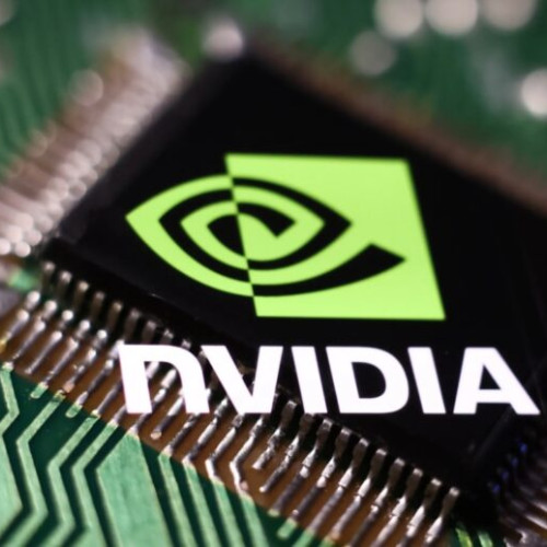 Nvidia aproape de pragul istoric de 5.000 de miliarde de dolari pe bursă