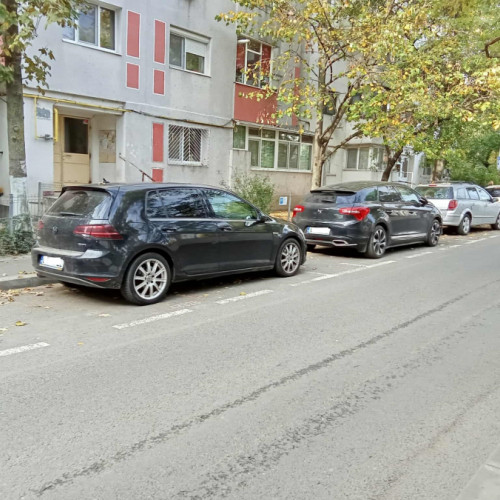Primăria Galați a respins peste 650 de cereri pentru locuri de parcare în cartiere