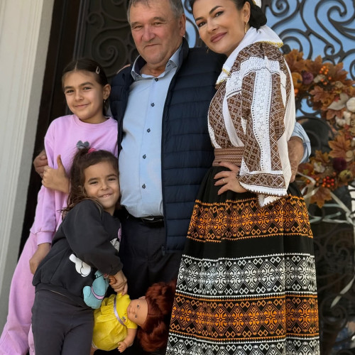 Olguța Berbec îi aduce un omagiu tatălui său de ziua lui de naștere