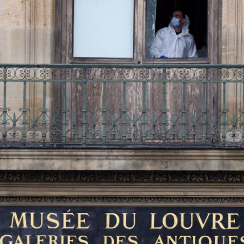 Suspecții jafului de la Luvru au recunoscut parțial implicarea lor