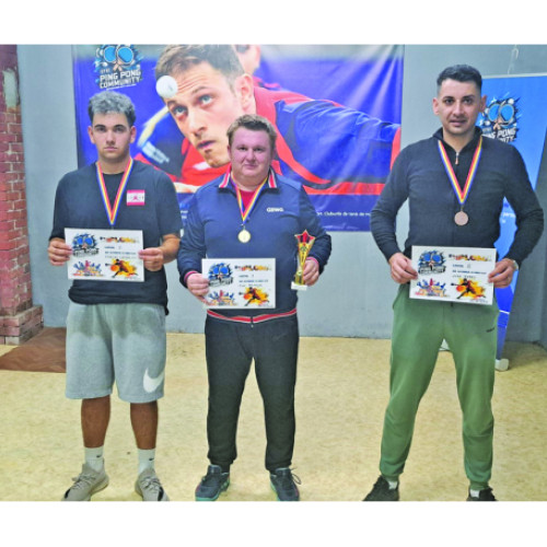 Cuc Remus domină turneele de tenis de masă din Ștei în luna octombrie