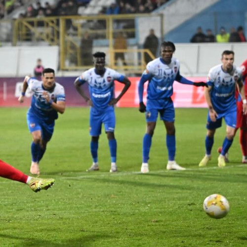 FCSB a învins Gloria Bistriţa cu 3-1 în Cupa României
