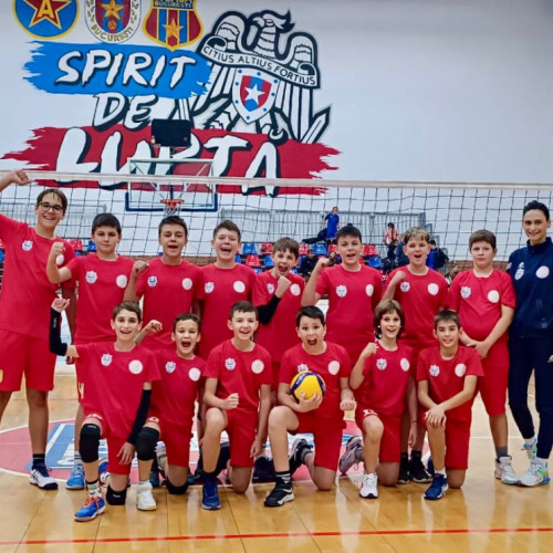 Sportul gălățean, activ în weekend cu volei, fotbal, hochei și lupte