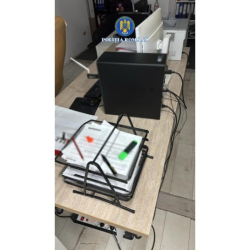Percheziții în trei județe în dosar de delapidare și evaziune fiscală