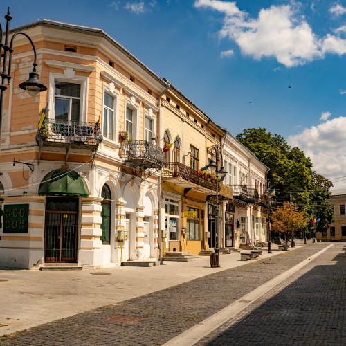 Primarul Cosmin Andrei, dat în judecată pentru evacuarea unui spațiu în Centrul Vechi al Botoșaniului