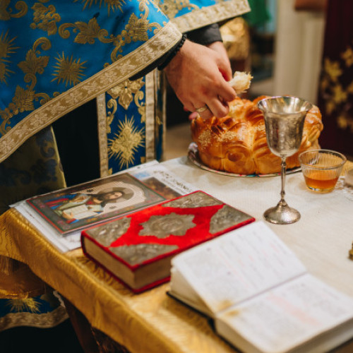 Moșii de toamnă, sărbătoare de pomenire a celor adormiți în Biserica Ortodoxă