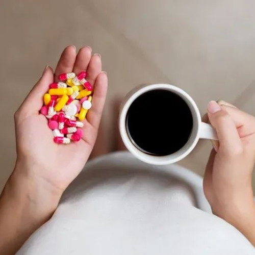 Consumul de cafea poate afecta eficiența și siguranța anumitor medicamente