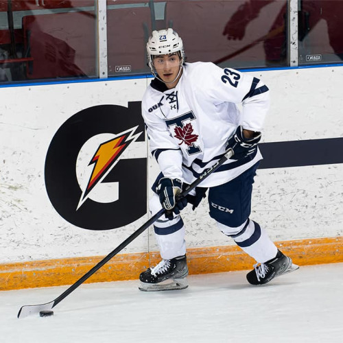 Corona Brașov aduce atacantul canadian Nick Wong, jucător cu cetățenie română