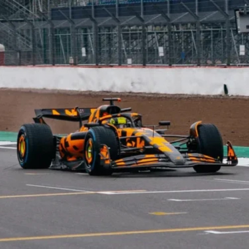 McLaren vinde la licitație un monopost de Formula 1 din 2026 înainte de construcție