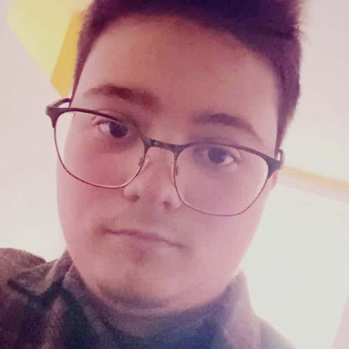 Băiat de 18 ani dispărut în orașul Petrila după ce a plecat de acasă