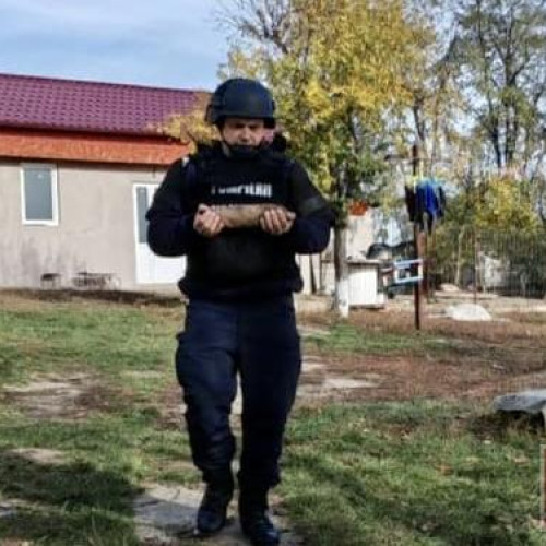 Un proiectil neexplodat a fost descoperit într-o curte din Costești