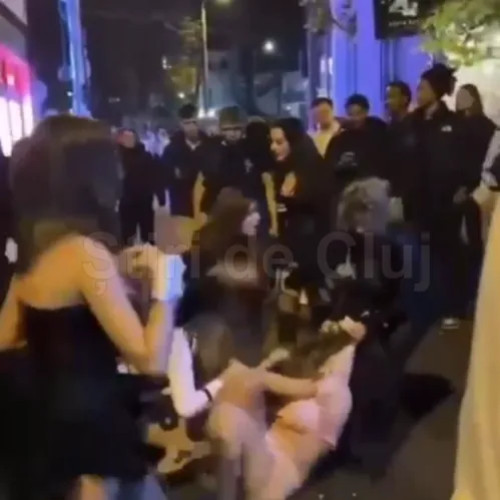 Scandal între studenți pe strada Piezisă din Cluj-Napoca în noaptea de vineri spre sâmbătă