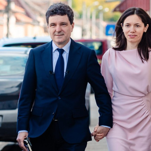 Nicușor Dan confirmă că se va căsători cu partenera sa de 20 de ani