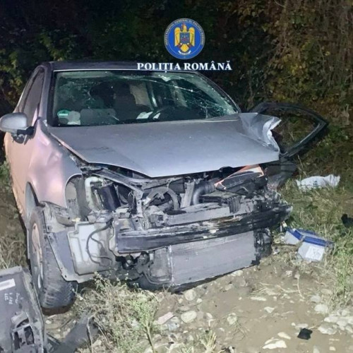 Patru persoane rănite într-un accident cu cinci mașini în comuna Gura Ocniței