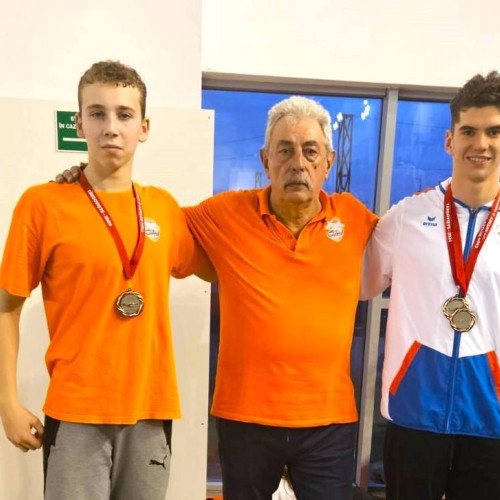 Înotătorii de la CSM Târgoviște au înregistrat succes pe podium la Cupa Rotary Contratimp: Rachieru și Gheorghe câștigă câte trei medalii