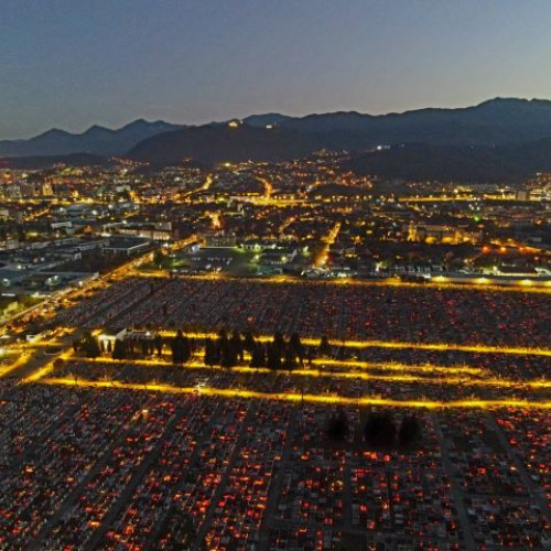 Curățenie și ordine la Cimitirul Municipal din Brașov după schimbări administrative