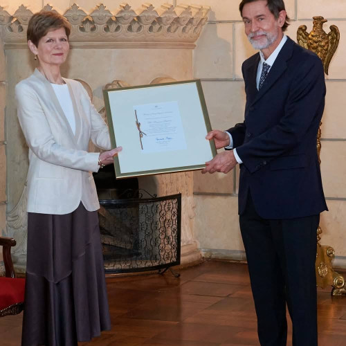 Douăzeci și cinci de companii au primit certificatul de Furnizor Regal