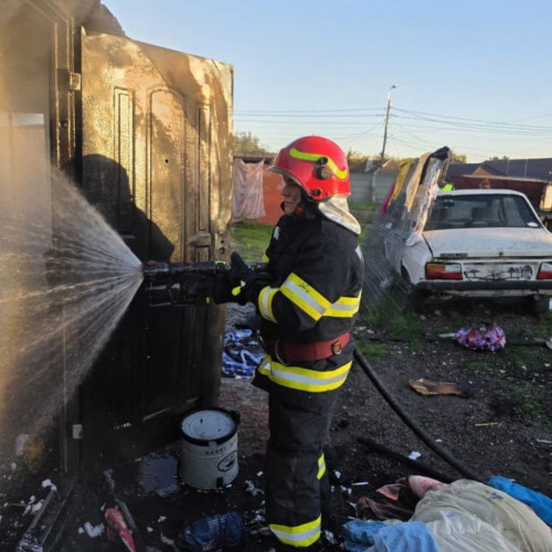 Incendiu lichidat la o anexă în Tulcea, fără victime raportate