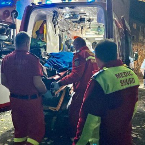 Adolescent din Dumeneni grav rănit în accident de scuter, transferat la Iași