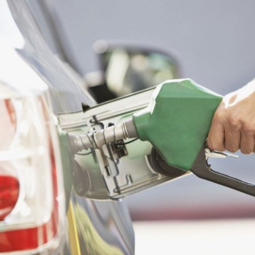 Şase şoferi reţinuţi pentru furt de motorină din autocisterne în Dâmboviţa