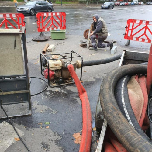 Fără apă caldă și căldură în sute de blocuri și Spitalul Universitar din București