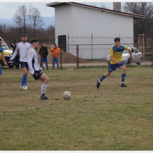 Echipele Vecine Zorile Buntești și Biharea au remizat într-un amical plin de momente spectaculoase la Poieni de Jos!