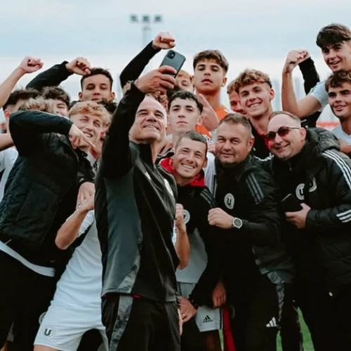 Universitatea Cluj încheie un parteneriat pentru pregătirea tinerilor jucători din Moldova