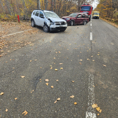 Bărbat rănit după ce un șofer a virat la stânga fără să se asigure în Roman