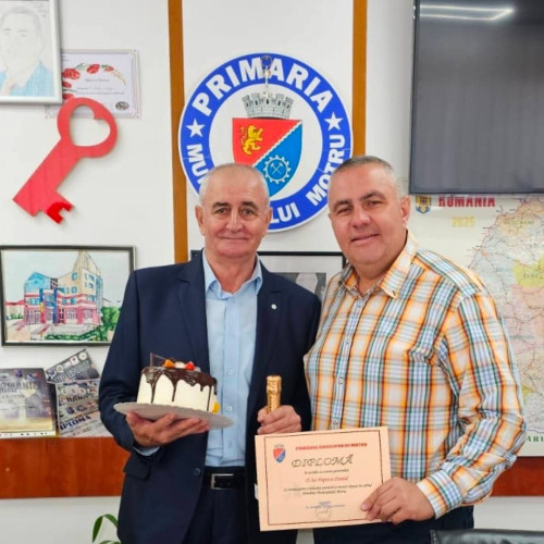 Directorul Casei de Cultură din Motru, Daniel Popescu, a ieșit la pensie