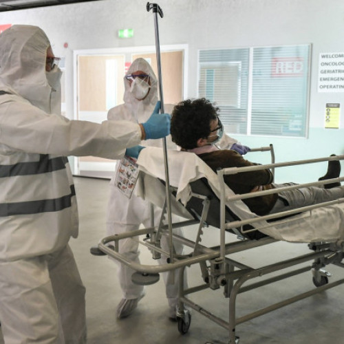 OMS avertizează asupra unei crize globale în finanțarea sănătății din cauza reducerii ajutorului internațional