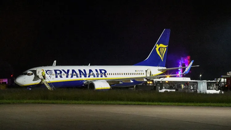 Copilot Ryanair a suferit barotraumă în timpul aterizării la Cluj
