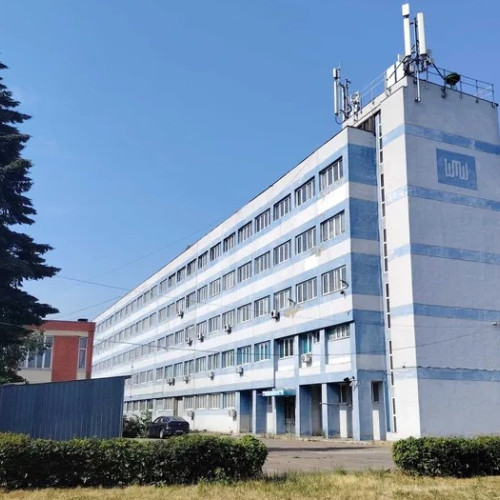 Clădirea fostului combinat WMW din Bacău, scoasă la vânzare cu 3 milioane de euro