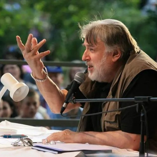 Adrian Păunescu, un poet al generației în blugi, a încetat din viață în 2010