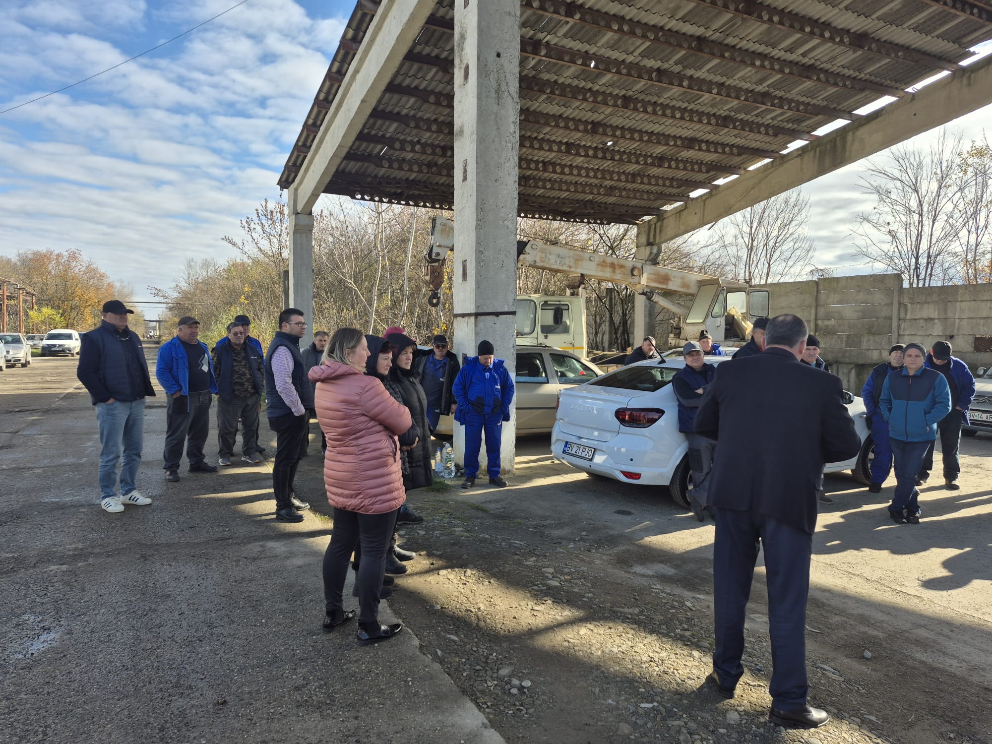 Angajații Fabricii de Pulberi din Făgăraș au protestat spontan nemulțumiți de conducere