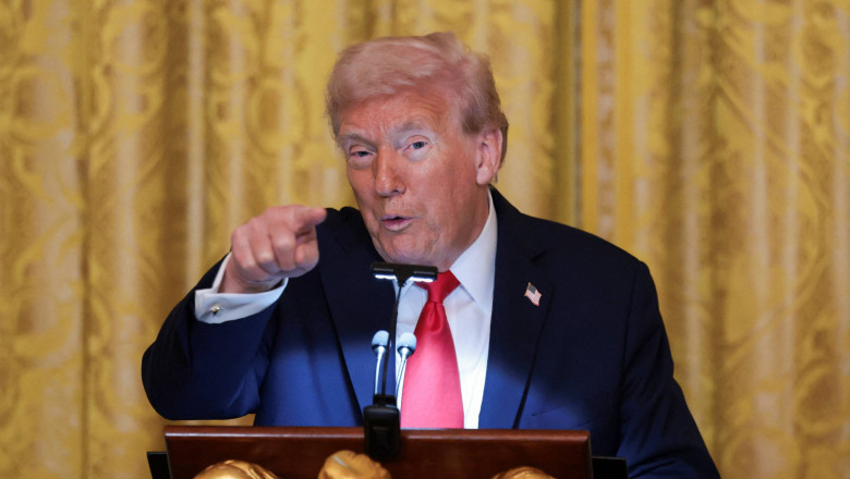 Trump amenință cu măsuri după alegerea unui primar socialist la New York