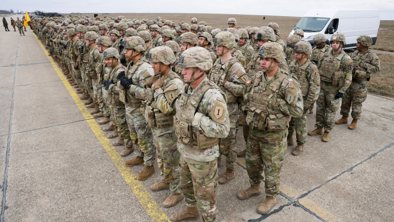 Congresmenii americani cer stoparea retragerii trupelor din România