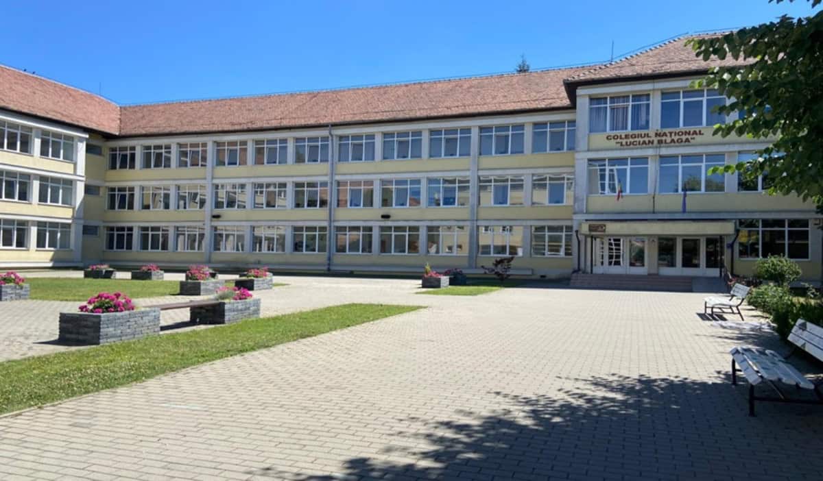 Colegiul Lucian Blaga din Sebeș împlinește 80 de ani și organizează evenimente aniversare