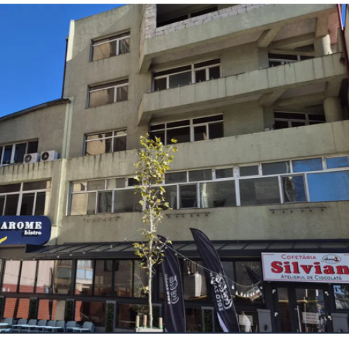 Cofetăria Silvian din Constanța, după 30 de ani: imobilul cu potențial comercial mare, scos la vânzare