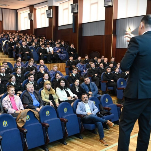 Rotary Club Cetatea Tomis promovează prevenția consumului de droguri prin conferințe educative