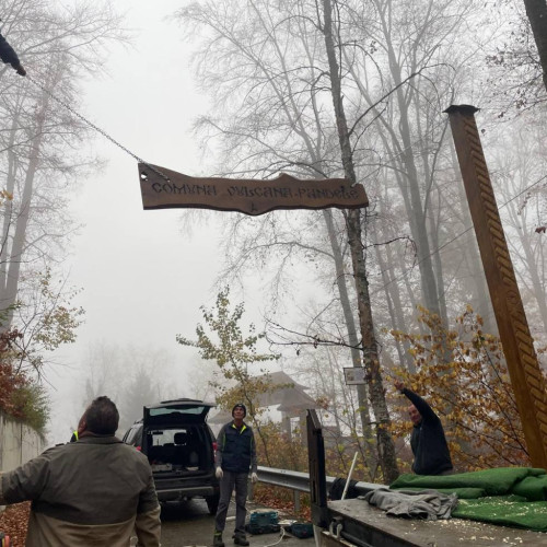 Mănăstirea Bunea rămâne în proprietatea comunei Vulcana-Pandele după hotărâre judecătorească