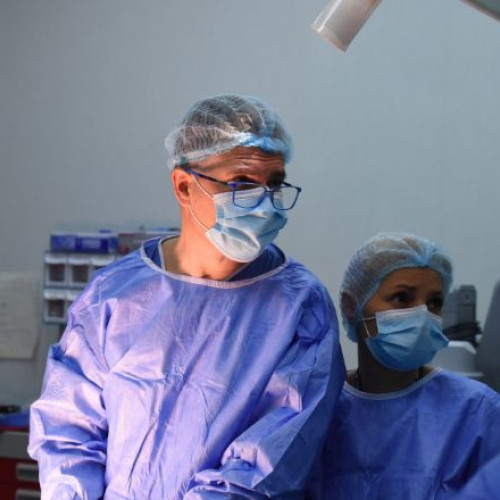 Prostata mărită poate fi tratată eficient cu tehnici minim invazive moderne