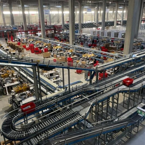 EMAG Black Friday 2025 a debutat cu vânzări record și oferte variate