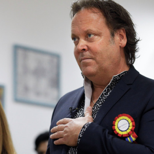 Jurnalistul britanic Charley Ottley a devenit cetățean român după aproape doi ani