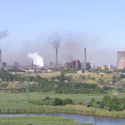 Şapte percheziţii în Galaţi, Ilfov şi Bucureşti într-un dosar de delapidare la combinatul siderurgic