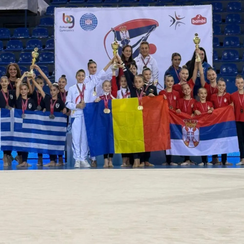 Gimnastele clubului Cluj-Napoca au cucerit 14 medalii la campionatul național