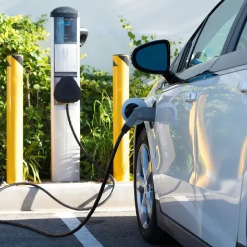 Reclamații privind funcționarea și facturarea la stațiile de încărcare pentru mașini electrice din Cluj