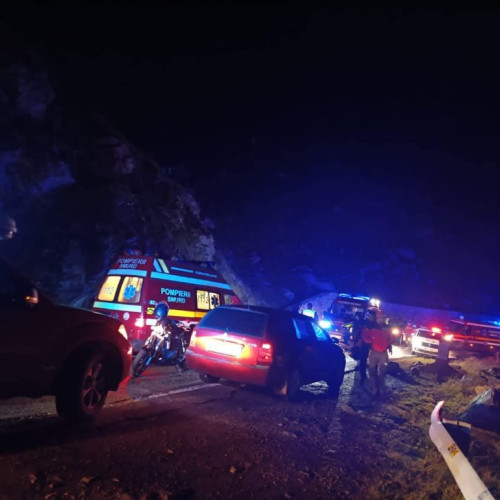 Două tamponări fără victime în Scoarța și Dealul Bujorăscu
